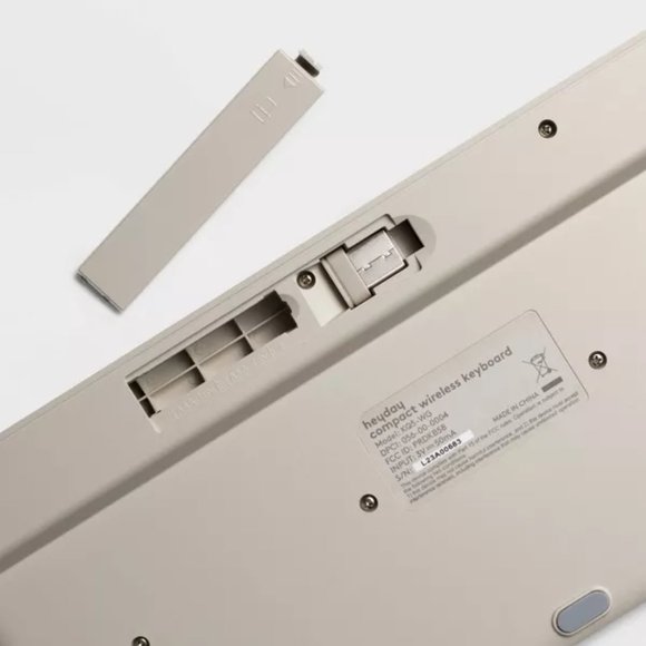 Compact Bluetooth Keyboard - Picture 5 of 8